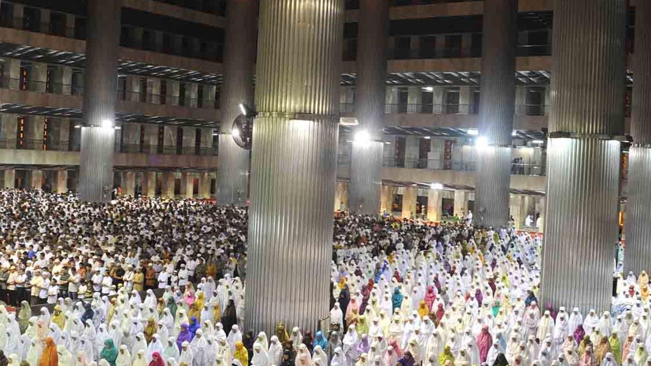 Kumpulan Doa Tarawih dan Witir 23 Rakaat, Ketahui Pula Tata Caranya