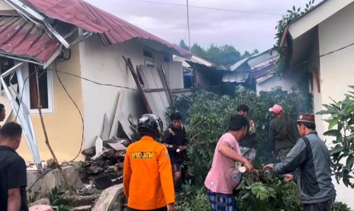 Puluhan Rumah dan Fasilitas Warga Penyintas Erupsi Semeru