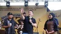 Wakil Wali Kota Jakarta Timur, Hendra Hidayat (tengah), berharap Festival Barista (JakCoffeeEast) Jakarta Timur menjadi daya tarik untuk pariwisata, sehingga bisa meningkatkan ekonomi kreatif dan ketenagakerjaan di masyarakat, khususnya di wilayah Jakarta Timur (Istimewa)