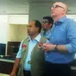 Duta Besar Australia untuk Indonesia, Paul Grigson (kanan), di Kantor BNPB, Jakarta. (Liputan6.com/Andreas Gerry Tuwo)