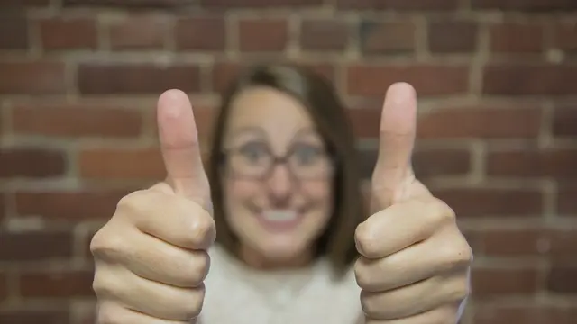 Ilustrasi acungan jempol/Pixabay