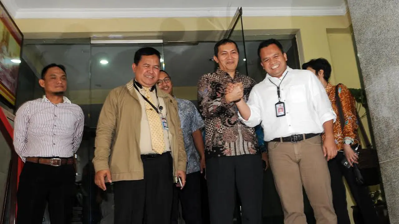 Wakil Ketua KPK Saut Situmorang diperiksa Bareskrim Polri