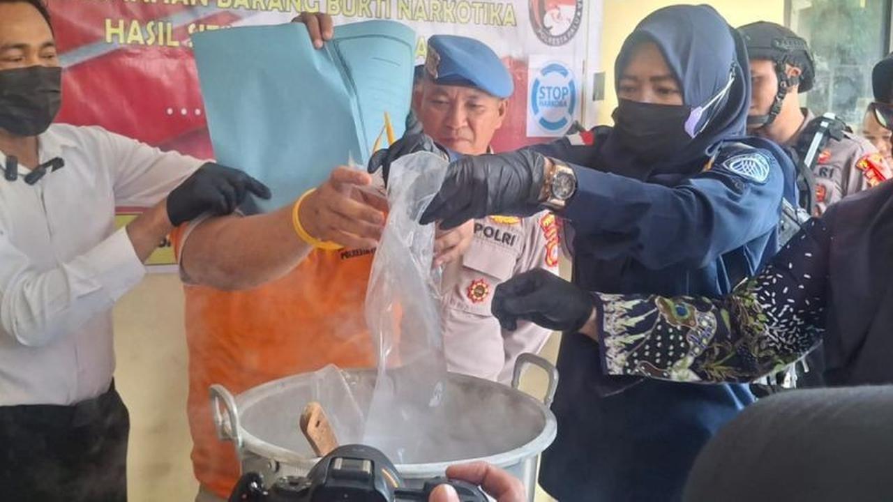 Pemusnahan Sabu Polresta Palu: 1,9 Kg Narkotika Dimusnahkan, Pengedar Ditangkap
