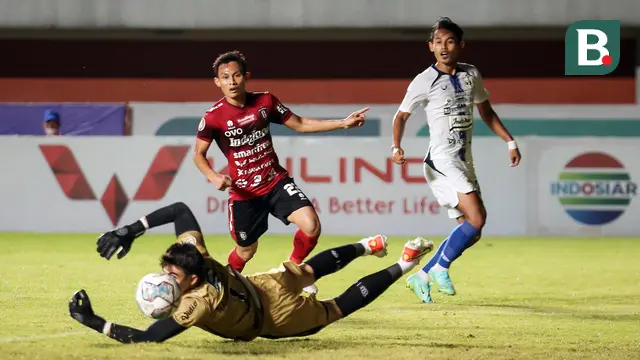 Foto: Laga Keras, Bali United Bermain Imbang Tanpa Gol dengan PSIS Semarang di Pertandingan Lanjutan BRI Liga 1
