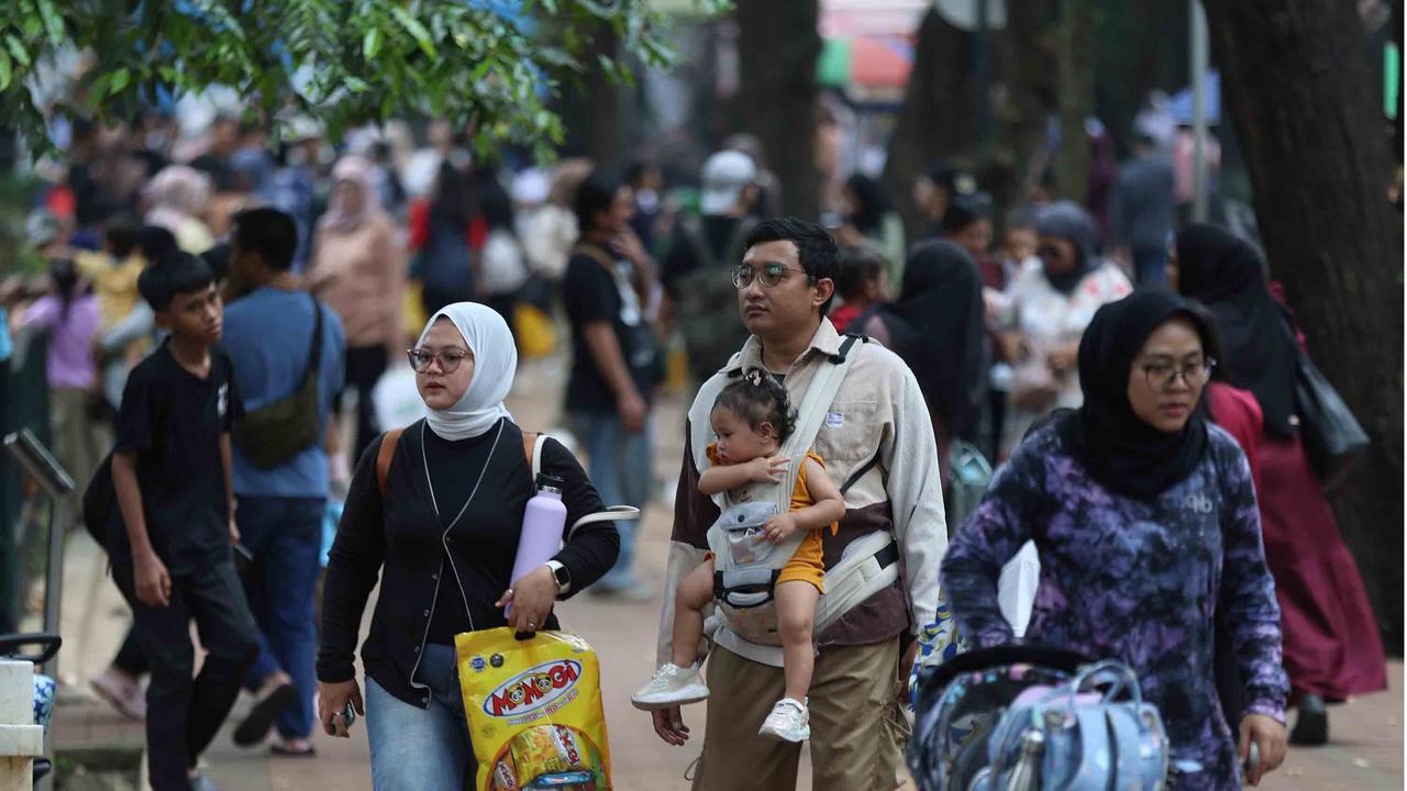 FOTO: Peringatan Maulid Nabi, Ragunan Diserbu Pengunjung