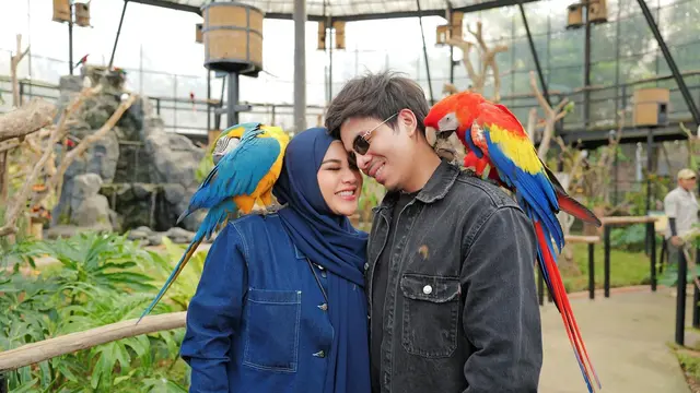7 Potret Atta Halilintar Ajak Keluarga Liburan, Ameena Berani Naik Kuda Poni