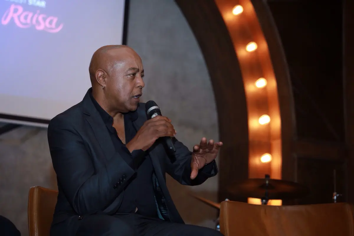 [Bintang] Peabo Bryson