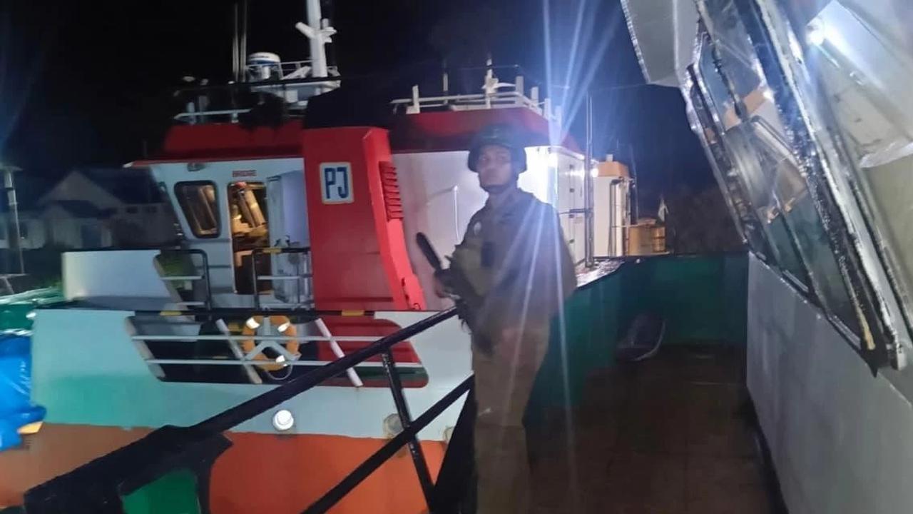 FOTO: Pengawalan Ketat Distribusi Logistik ke Yahukimo Papua