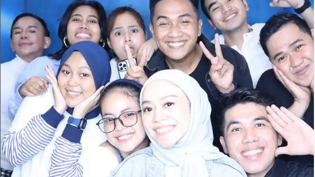 Jebolan LIDA dan D'Academy dari berbagai angkatan kumpul di rumah Lesti Kejora