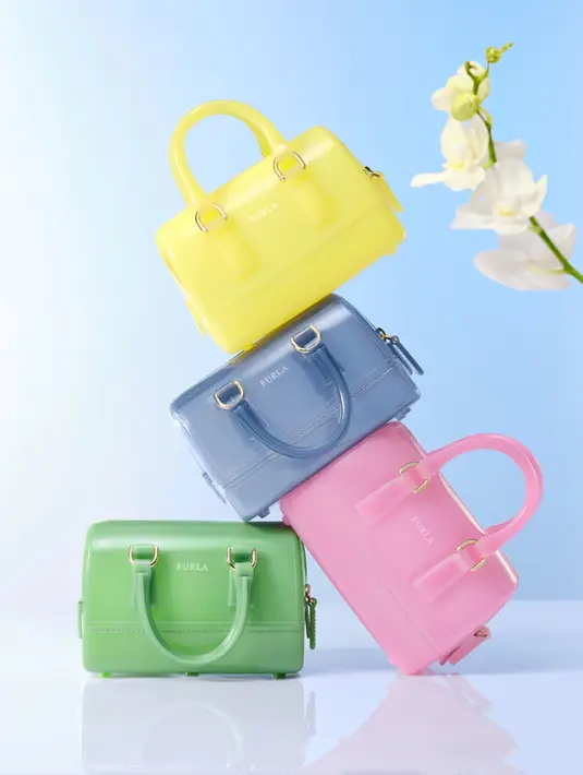 Mengekspresikan kegembiraannya bergabung dengan keluarga Furla, Wang mengatakan, “Ini bukan hanya tentang tas tetapi tentang ekspresi diri. Merek ini mewujudkan rasa orisinalitas dan jiwa penuh warna sambil selalu tetap setia pada warisan gaya dan keahlian Italia,” kata Wang dikutip dari rilis yang diterima Fimela. [Dok/Furla]