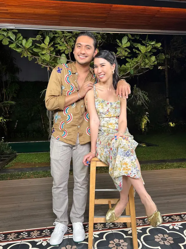 Penyanyi Christie dan aktor Giorgino Abraham berduet bawakan cover lagu Dua Lipa (Foto: Instagram @christie.ofcl)