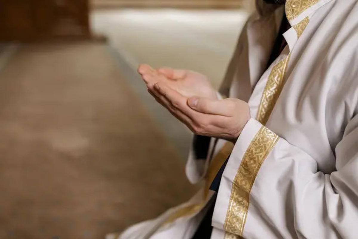 Kumpulan Doa Terhindar dari Malas dan Utang Lengkap: Arab, Latin, dan Terjemah