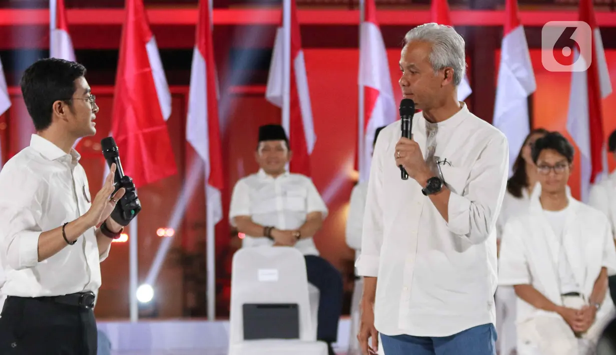 Bacapres Ganjar Pranowo juga menyempatkan berdialog langsung dengan kalangan anak muda secara langsung. (Liputan6.com/Herman Zakharia)