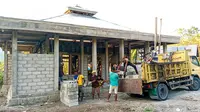 Pembangunan masjid ini merupakan hasil ikhtiar Wujud Aksi Nyata yang dalam kurun waktu 1 tahun lebih terus berupaya mengajak para donatur untuk membantu mensukseskan program pembangunan masjid ini.