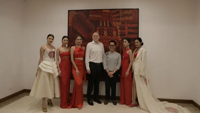 Mini Runway Show