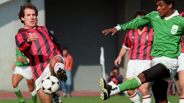 Foto: Deretan Bek Tengah Top dengan Postur Pendek yang Pernah Bermain di Liga Eropa, Termasuk Lisandro Martinez sebagai Rekrutan Anyar MU