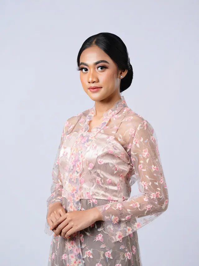 Model Kebaya Wisuda Non Hijab