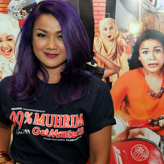Demi Anak Nirina Zubir Cat Rambut Warna Ungu Showbiz Liputan6 Com