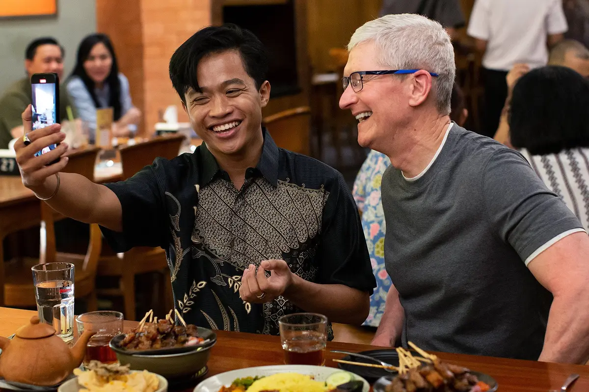 Tim Cook