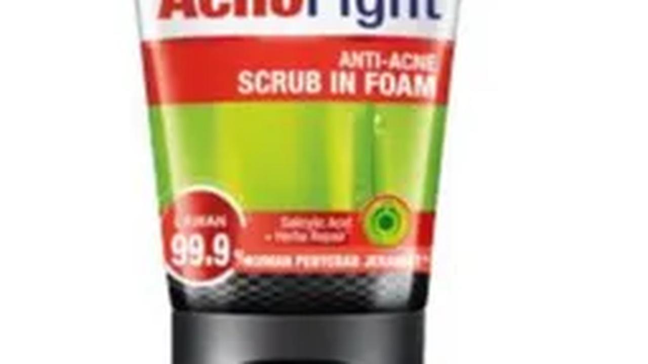 1. Garnier Men: Melawan Minyak dan Jerawat