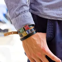 Siapa menyangka perangkat komputer lama ini bisa di daur ulang menjadi aksesoris modern.