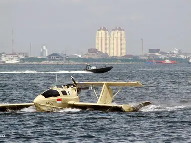 Pesawat Amfibi Secepat Speedboat di Tanjung Priok