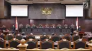 Suasana sidang uji UU BUMN di Jakarta, Senin (5/3). Mahkamah Konstitusi mengelar sidang pengujian UU No 19 tahun 2003 tentang Badan Usaha Milik Negara dengan agenda pemeriksaan pendahuluan. (Liputan6.com/Angga Yuniar)