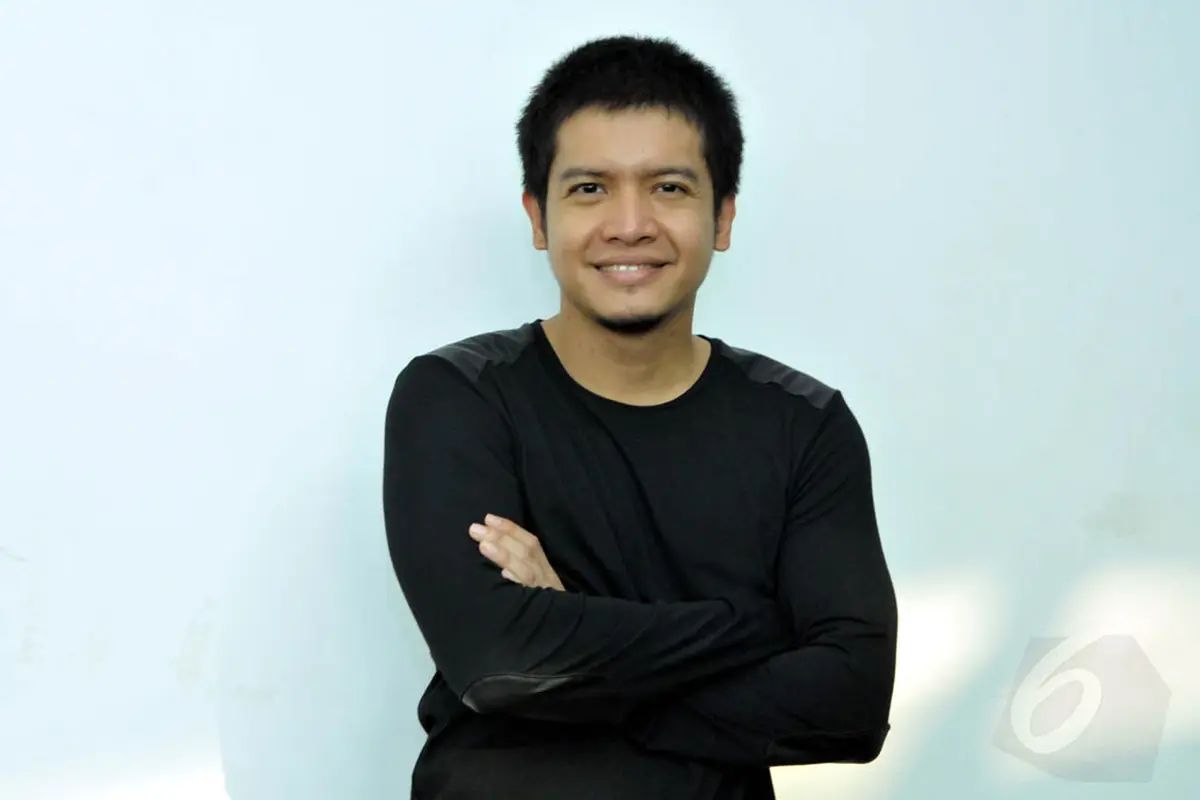 Selain Akting, Dimas Seto Jajal Bisnis Fesyen