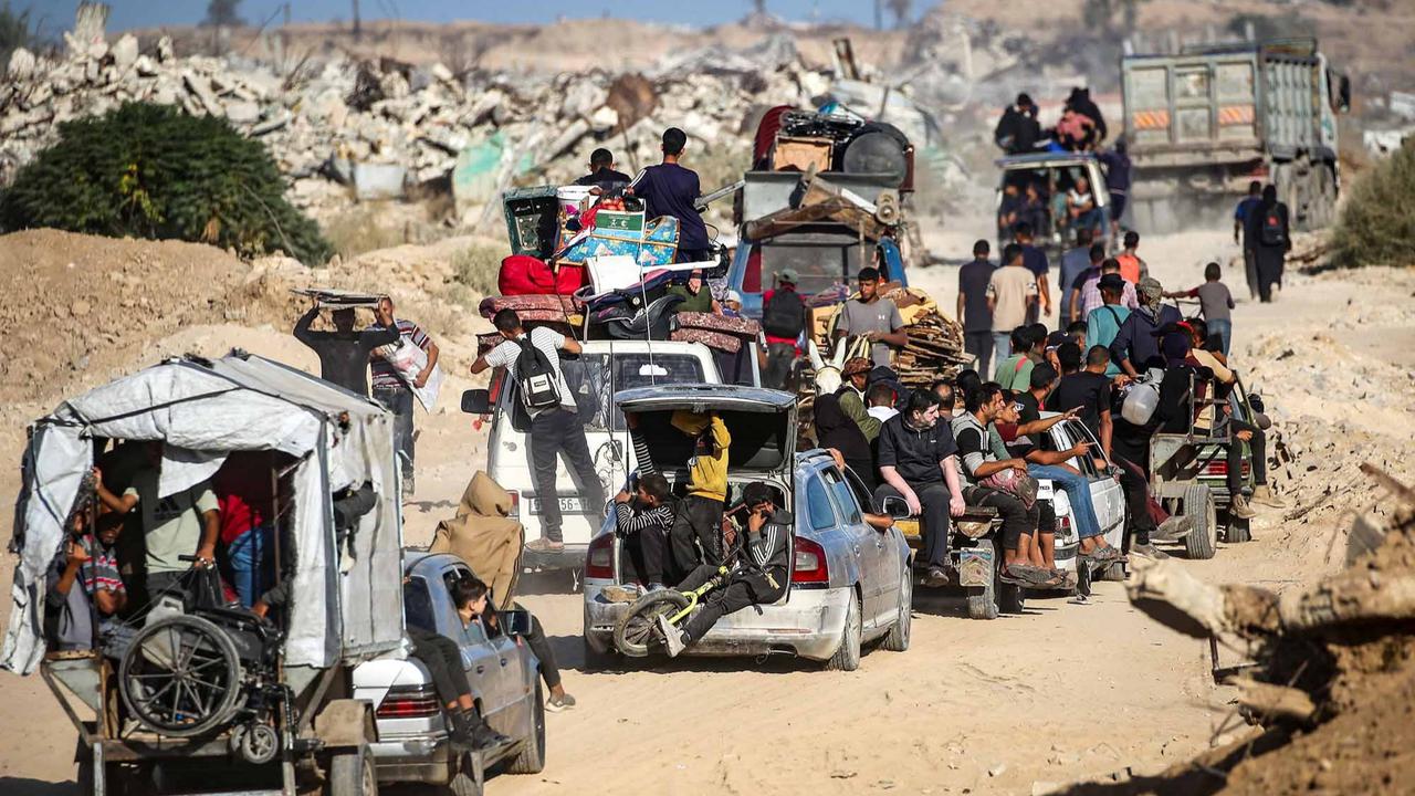 FOTO: Ratusan Ribu Warga Palestina Kembali ke Gaza Usai Gencatan Senjata dengan Israel