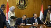 Menteri Perdagangan (Mendag) RI Zulkifli Hasan bertemu dengan Menteri Perdagangan dan Industri Mesir Ahmed Samir Saleh di Kairo, Mesir, Senin (15/5/2023). (Ist)