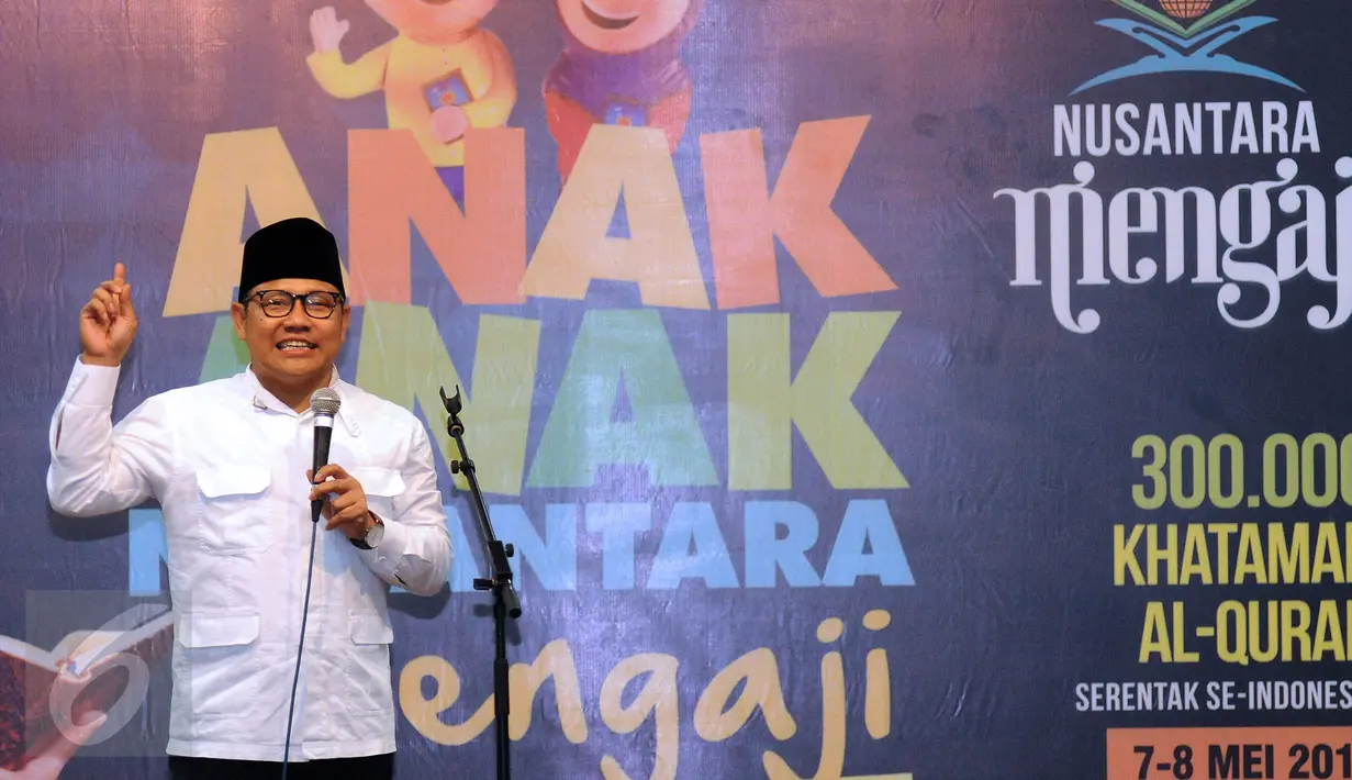 Ketua Umum DPP PKB Muhaimin Iskandar memberikan ceramah saat meresmikan Gerakan Anak Nusantara Mengaji di Jakarta, Kamis (5/5/2016). Gerakan ini akan dilaksanakan secara serentak di seluruh Indonesia pada 7-8 Mei 2016. (Liputan6.com/Helmi Fithriansyah)