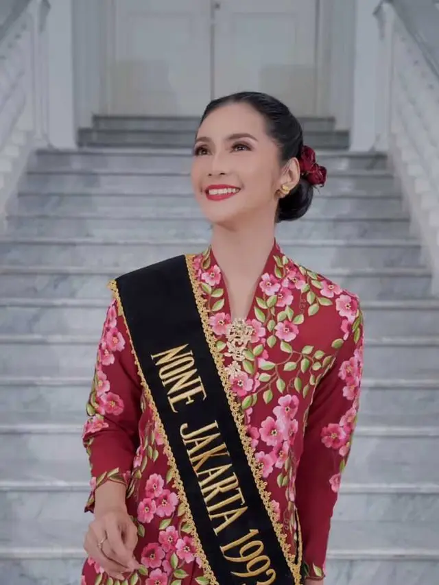 Kebaya Maudy Koesnaedi, Intip Modelnya yang Cantik saat Dikenakan Mengenang Masa Juara Abang None Jakarta 1993/Instagram @maudykoesnaedi