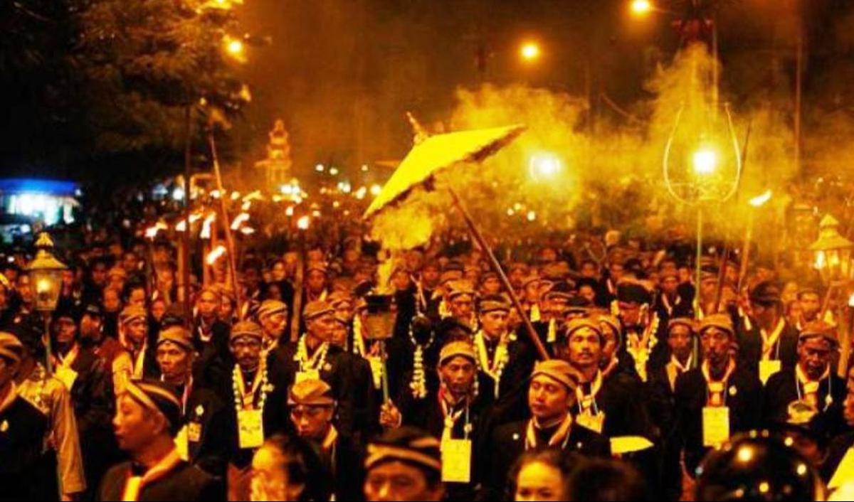 Arti Malam 1 Suro