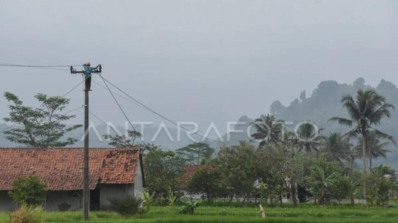 Trivia: Dulu Gelap Gulita, Kini Terang Benderang! Pemerataan Listrik Bawa Harapan Baru di Desa Ruslan