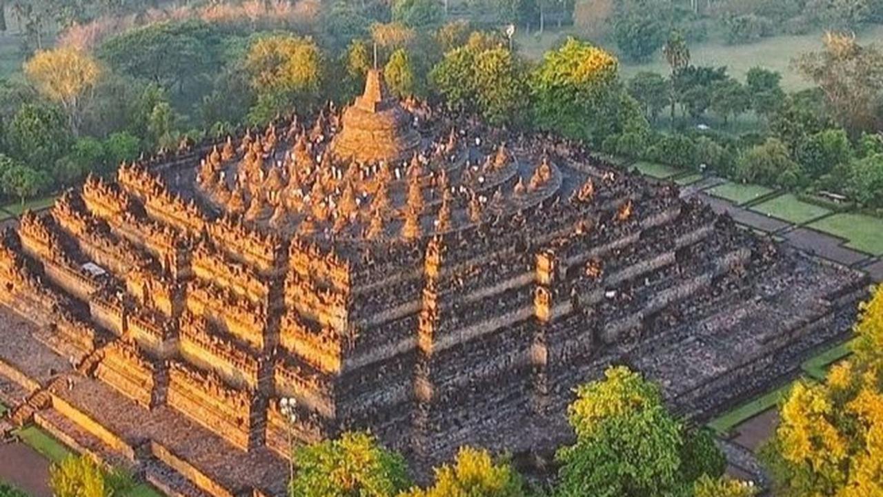 Stair Lift di Candi Borobudur Bakal Dibuat Permanen