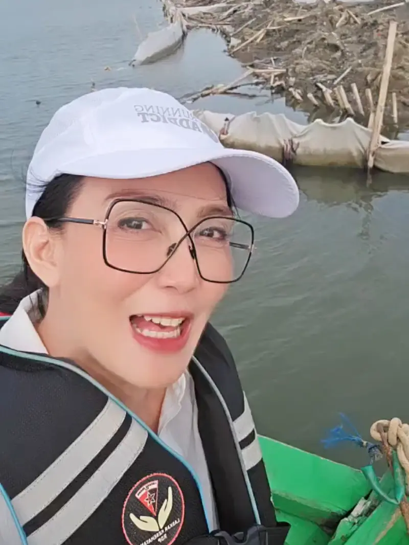 Rieke Diah Pitaloka Kritik Misteri Pagar Laut di Bekasi: Ini Negara Bestie,  Lo Gak Bisa Bikin Aturan Sendiri! - ShowBiz Liputan6.com