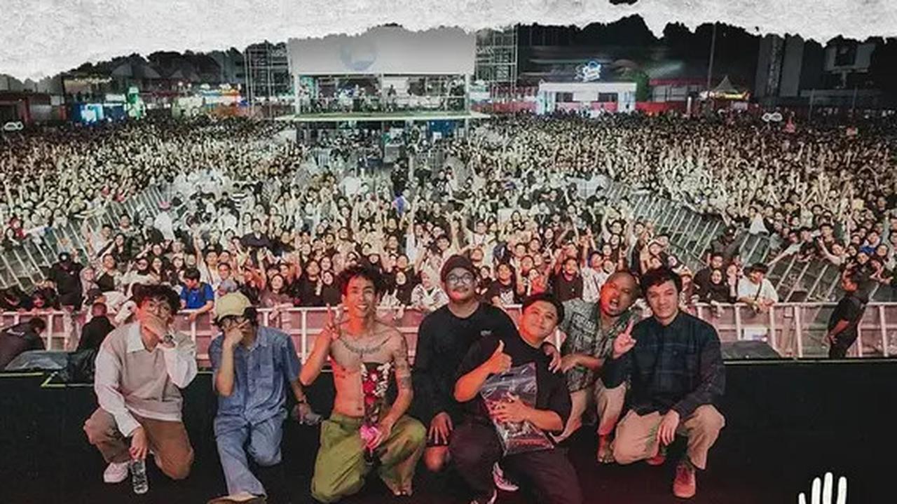 Cerita Pilu Dibalik Lagu 'Mangu' Fourtwnty yang Kembali Viral Usai Dikover Dewi Perssik