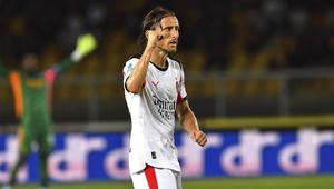 Gelandang AC Milan, Luka Modric, merayakan gol timnya dalam laga Serie A antara Lecce dan AC Milan di Stadion Via del Mare, Lecce, Italia, Jumat, 29 Agustus 2025. (Giovanni Evangelista/LaPresse via AP)