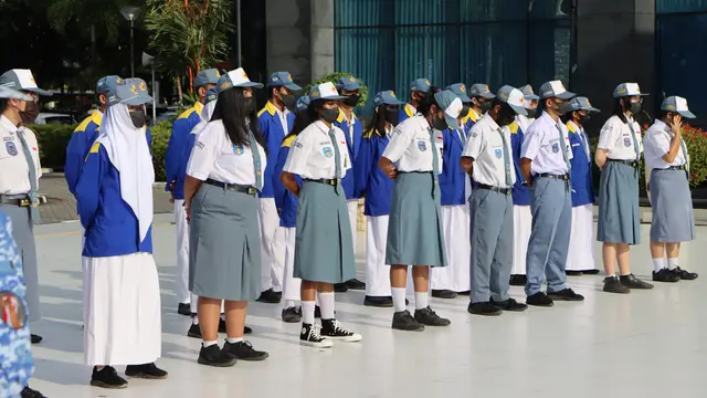 Pelajar SMA.