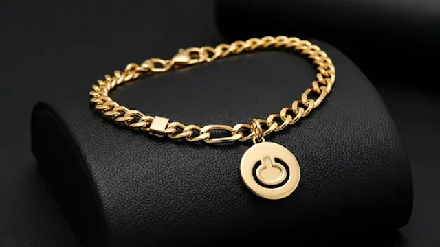 Gelang Rantai Figaro dengan Liontin Bulat Penuh Makna