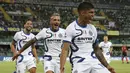 Inter Milan berhasil membawa pulang poin tiga dari markas Hellas Verona pada giornata kedua Liga Italia musim 2021/2022. Sempat tertinggal angka, Nerazuri berhasil samakan kedudukan bahkan balikkan keadaan. (Foto: LaPresse via AP/Paola Garbuio)
