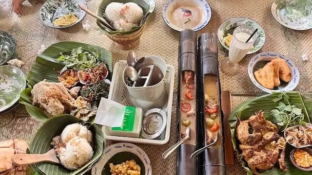 Kandang Ingkung Resto dan Kopi