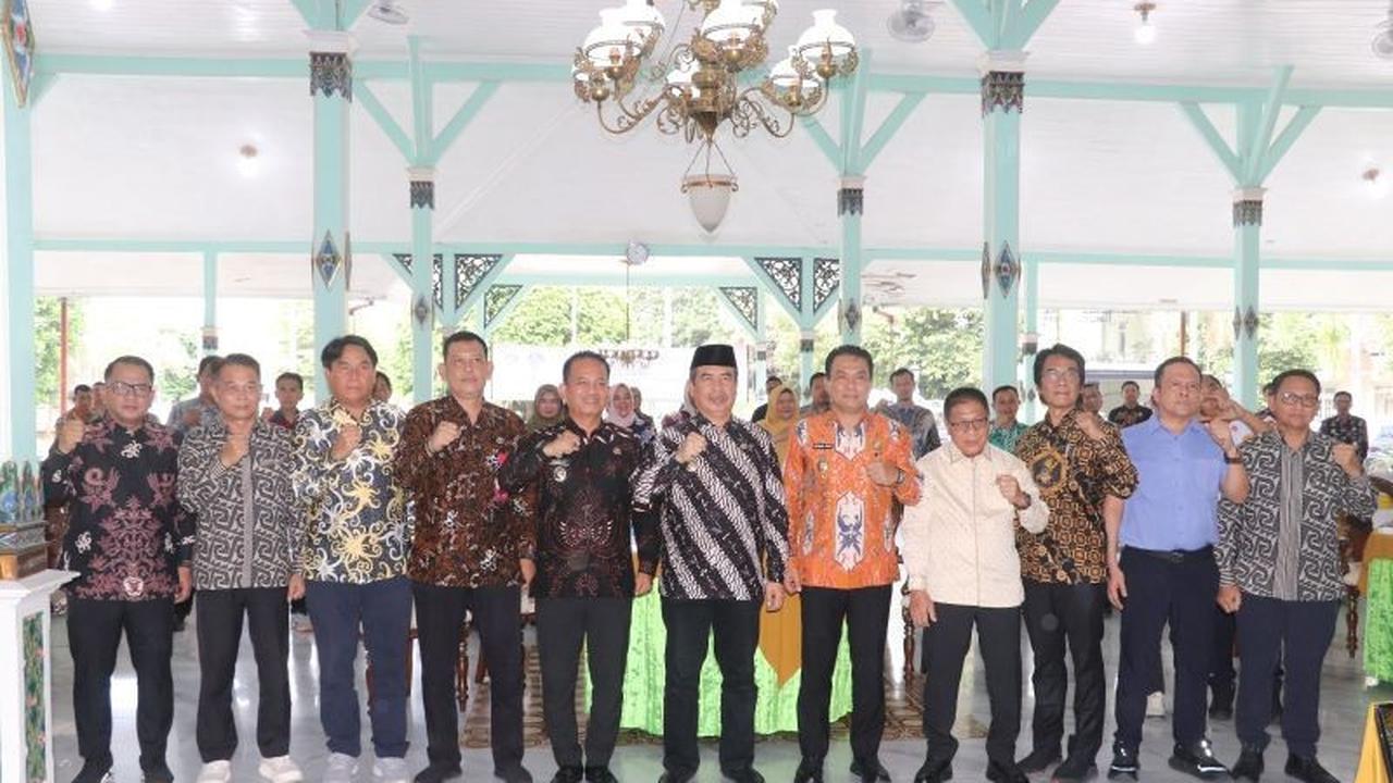 Pemkab Madiun Jadi Rujukan Implementasi KPBU Alat Penerangan Jalan bagi Palangka Raya