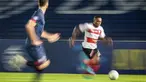 Laga baru berjalan dua menit, peluang emas sudah didapatkan Madura United. Lewat serangan balik, David Laly memberikan crossing matang ke mulut gawang Arema. (Bola.com/Bagaskara Lazuardi)