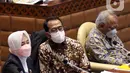Menteri PUPR Basoeki Hadimoeljono (kanan), Menteri Perhubungan Budi Karya Sumadi (tengah), Kepala BMKG Dwikorita Karnawati (kiri) rapat dengar pendapat dengan Komisi V DPR di Kompleks Parlemen, Jakarta, Rabu (6/4/2022). (Liputan6.com/Angga Yuniar)