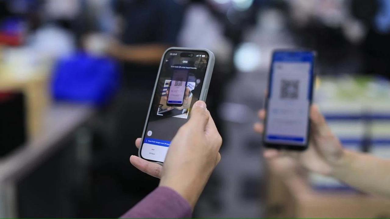 Tanpa Ribet, Kirim THR Praktis dengan QRIS Transfer dan Transfer Emas di BRImo
