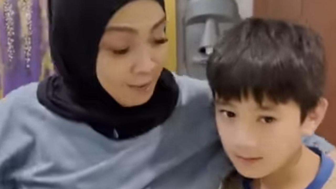 Potret Rafathar Bergaya ala Dilan Bilang 'Rindu Itu Berat' ke Rieta Amilia, 'Bank Pusat' Auto Gemas
