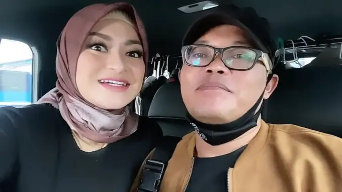 [Fimela] Sule dan Nathalie Holscher