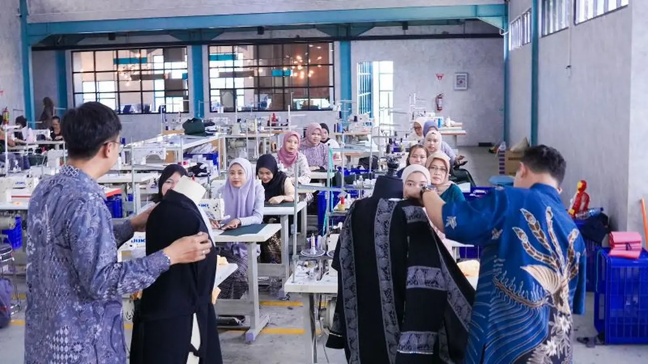 Bangga Berbatik, Masyarakat Kini Bisa Pesan Batik Sesuai Kebutuhan di Garmen yang Diproduksi di Malang.