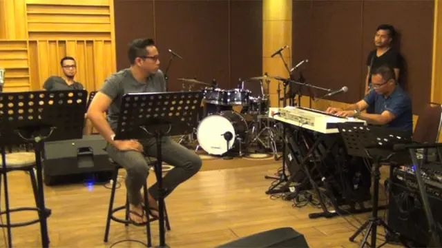 Persiapkan Konser, Sammy dan Kerispatih Latihan Bareng